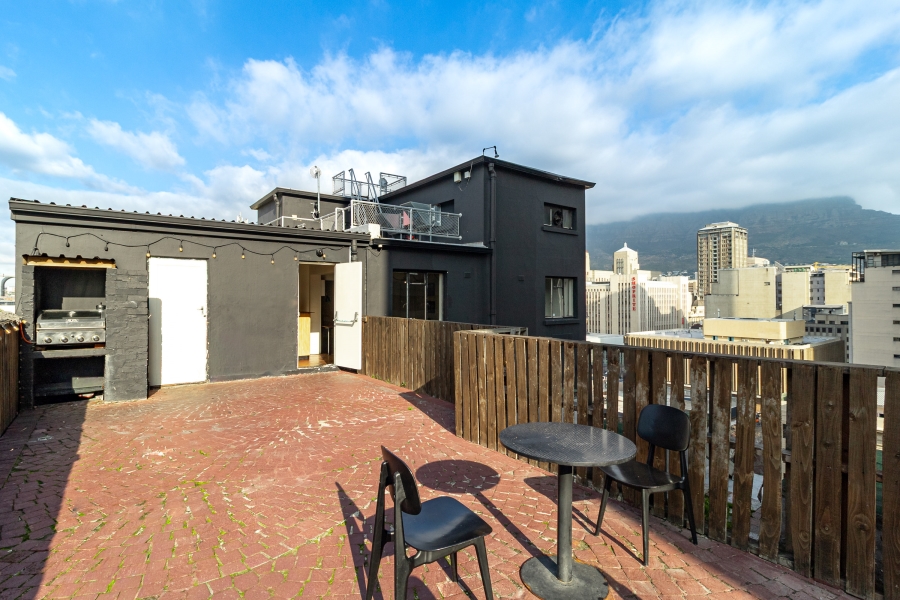 1 Bedroom Property for Sale in Cape Town City Centre Western Cape